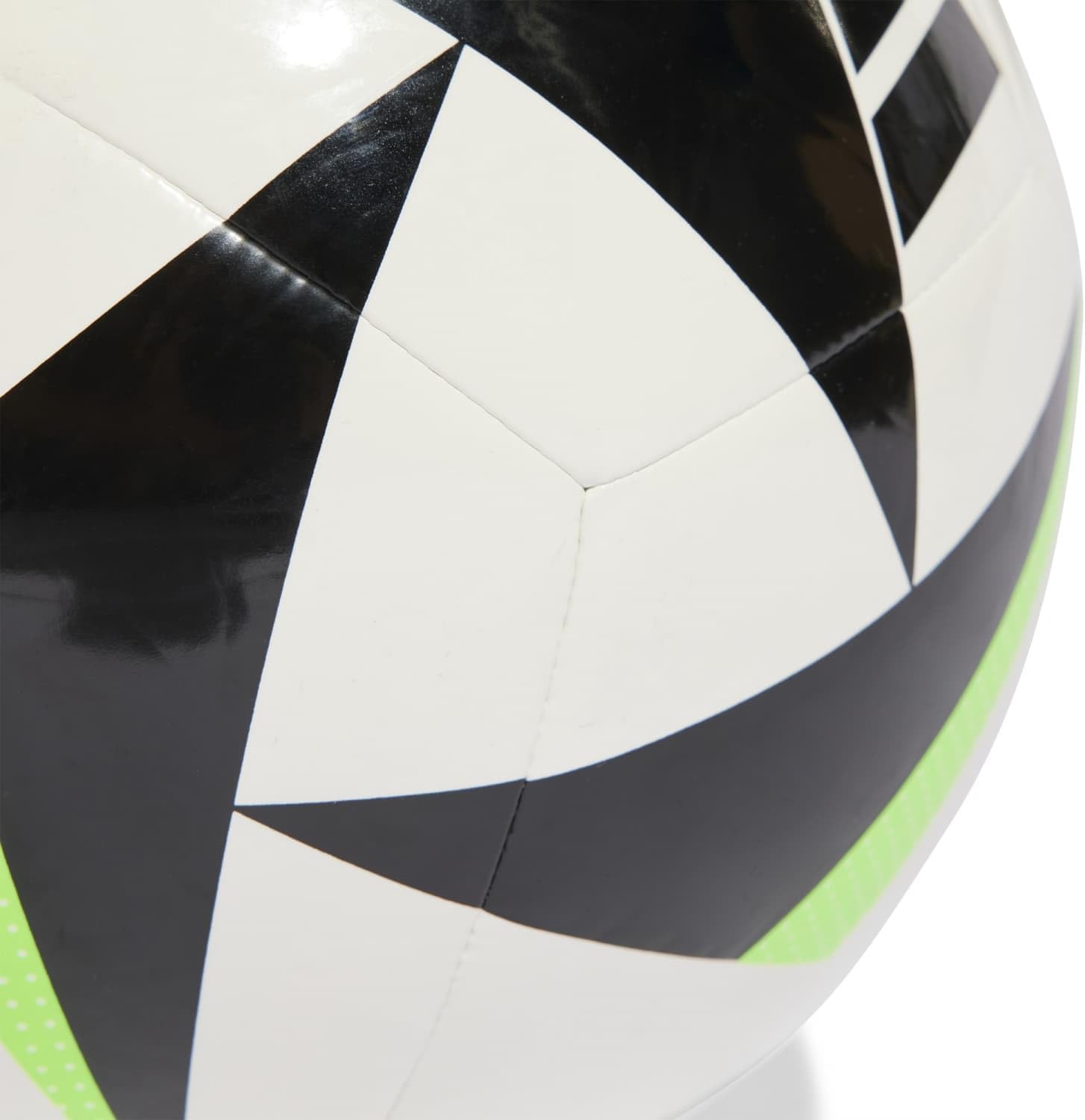 adidas Performance Fussballliebe Club Trainingsball EM 2024