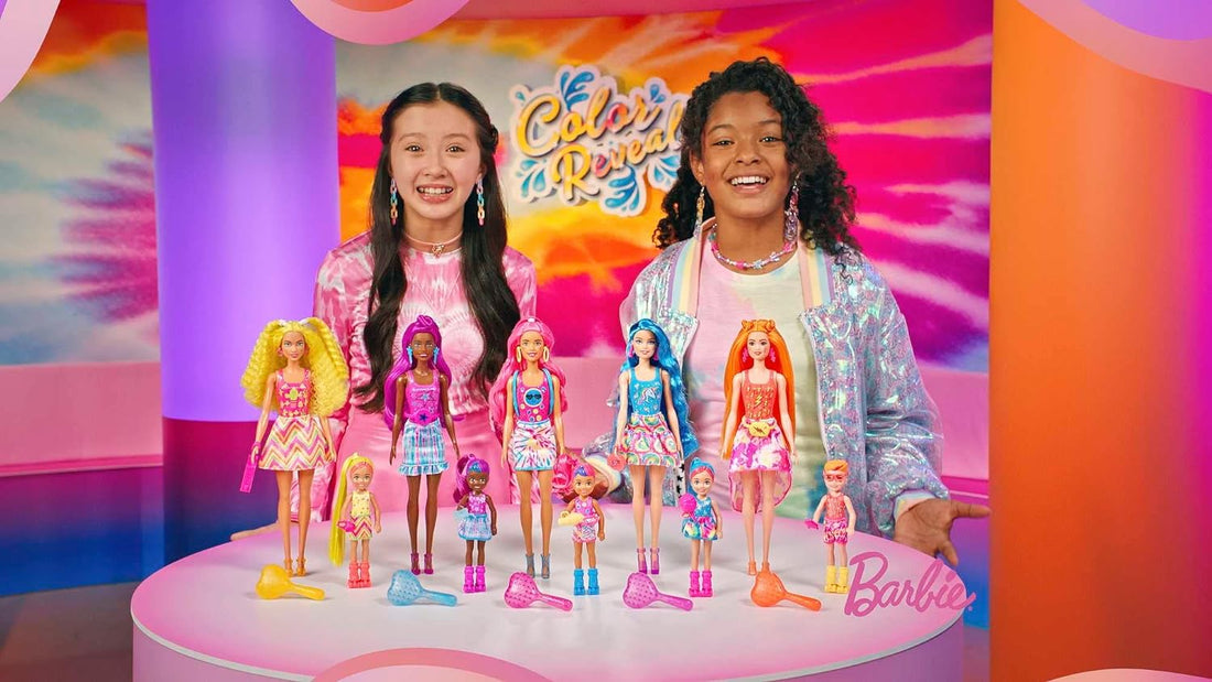 Barbie HCC90 - Chelsea Color Reveal-Puppe mit 6 Überraschungen, Neon Batik-Print und Farbwechsel; Geschenk für Kinder ab 3 Jahren