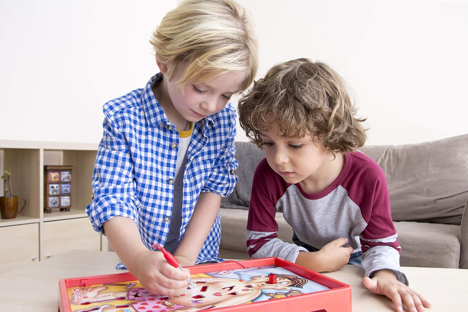 Hasbro Gaming Doktor Bibber elektronisches Brettspiel für Kinder ab 6 Jahren