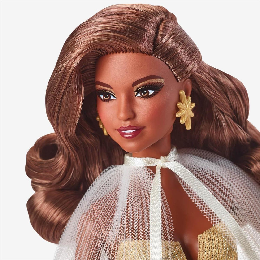 Barbie Signature - 2023 Holiday Puppe 35. Jubiläumsedition mit goldenem Kleid und dunkelbraunes Haar, Echtheitszertifikat, saisonales Sammlergeschenk für Kinder ab 6 Jahren, HJX05