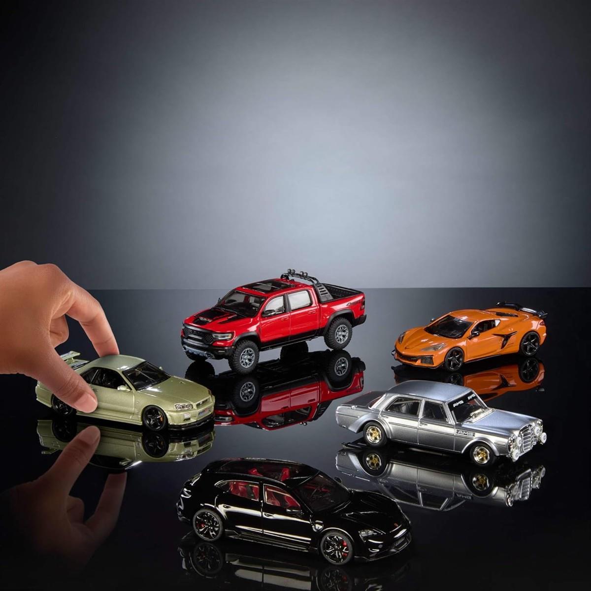 Hot Wheels Premium Porsche Taycan Turbo S Cross Turismo , Fahrzeug im Maßstab 1:43, offiziell lizenzierte Replikate für erwachsene Sammler, Metall-Karosserie und -Fahrgestell