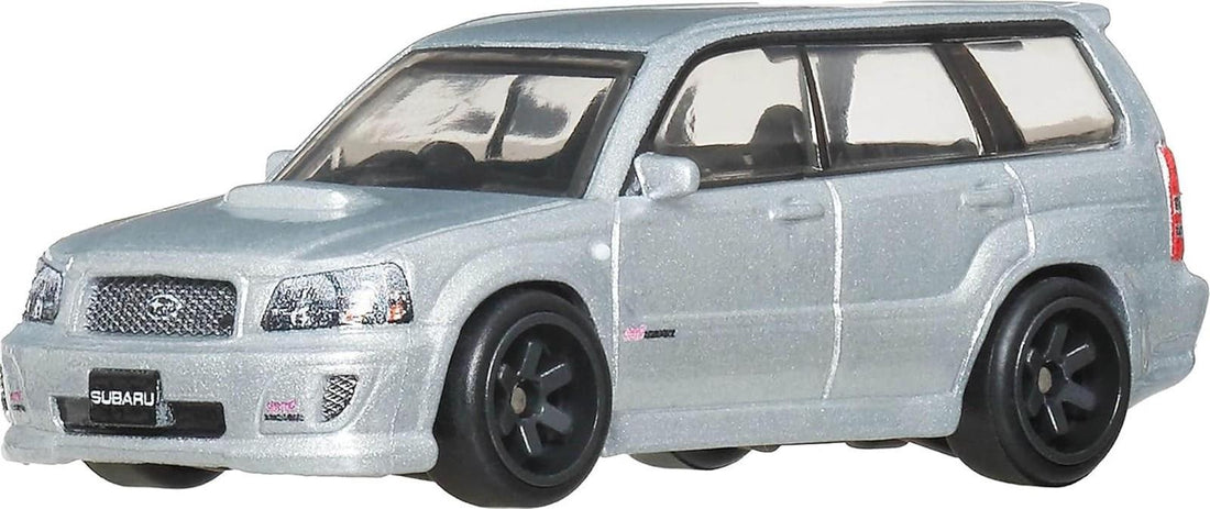 Hot Wheels Premium Car Culture Spielzeugauto im Maßstab 1:64 Druckguss Subaru Forester STI, Ronin Run 2 Fahrzeug mit echten Riders Reifen