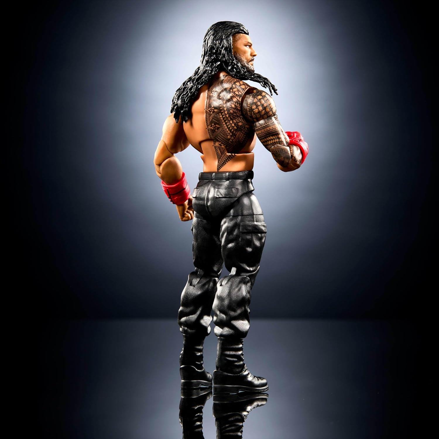 Mattel WWE Elite Actionfigur und Zubehör, Serie #120, ca. 15 cm große Sammelfigur Roman Reigns mit 25 Bewegungspunkten und austauschbaren Händen, JCJ30,