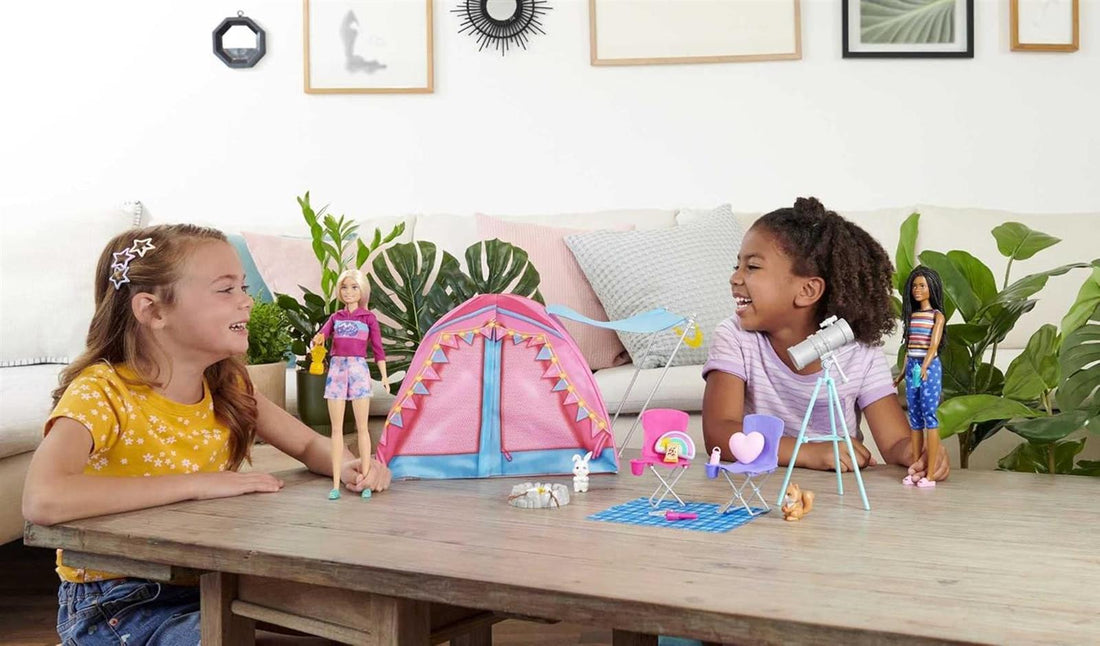 Barbie Abenteuer zu zweit Camping-Spielset mit Zelt, inkl. 2 Barbie Puppen, Barbie Camping Zubehör und Tiere, Geschenk für Kinder, Spielzeug ab 3 Jahre,HGC18