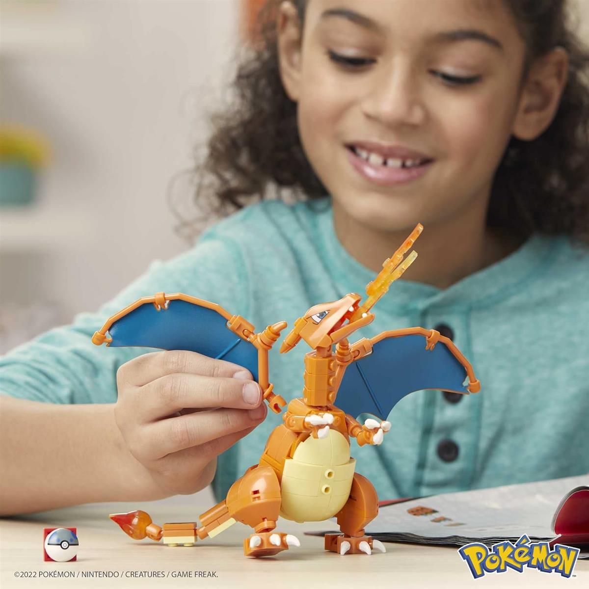 Mega Pokémon Glurak, Figur zum Zusammenbauen, 223 Bausteinen, mit beweglichen Flügeln und Pokéball-Stift, Pokémon Spielzeug, ab 6 Jahre, GWY77