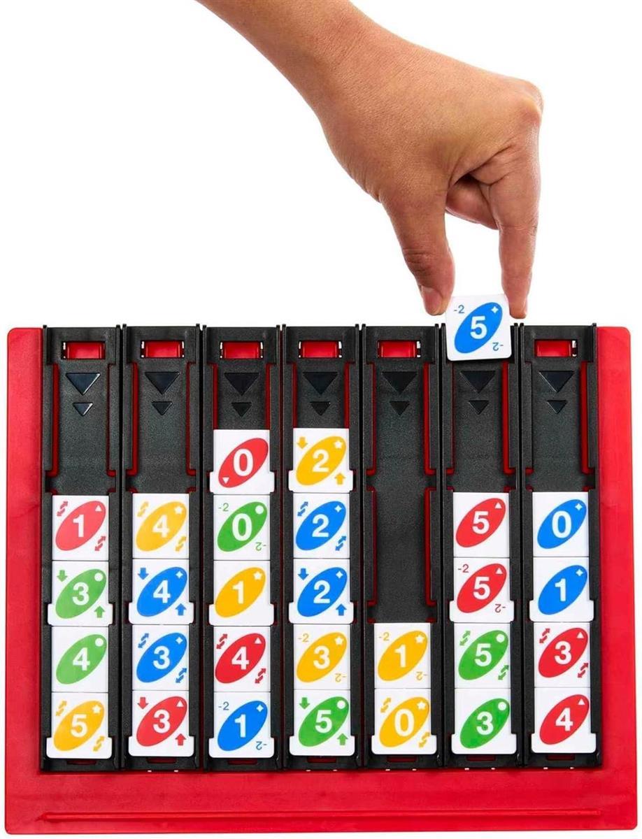 Mattel Games Uno Quatro, Steine nach Farben oder Zahlen sortieren, mit Aktionssteinen, Perfekt als Kinderspiel, Reisespiel oder Gesellschaftsspiel, ab 7 Jahre, HPF82