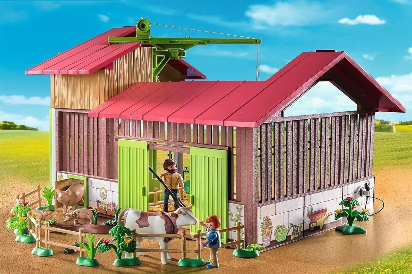 PLAYMOBIL Country 71304 Großer Bauernhof, aus nachhaltigem Material mit vielen Funktionen und Zubehör, Spielzeug für Kinder ab 4 Jahren