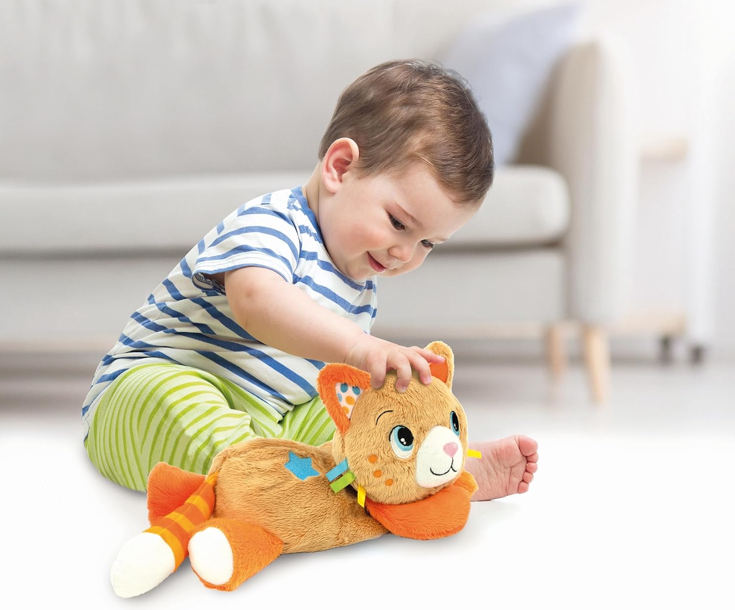 Clementoni Baby Kitty - Schlaf- und Kuschelkätzchen - Schnurrendes Plüsch-Kuscheltier zur Beruhigung für Babys ab der Geburt 59402