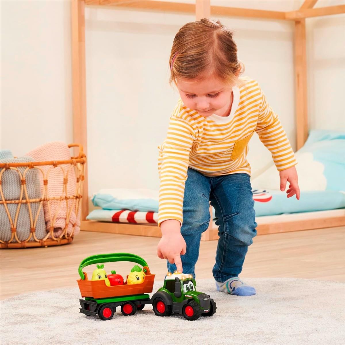 Dickie Toys ABC - Freddy Fruit - Fendt Spielzeugtraktor mit Anhänger und Rasselfrüchten, abnehmbare Box, mit Licht- und Sound, für Kleinkinder und Babys ab 12 Monaten