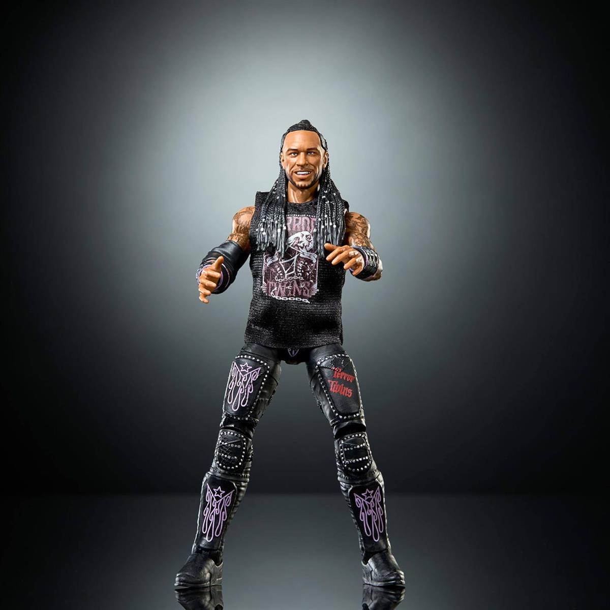 Mattel WWE Elite Actionfigur und Zubehör, Serie #122 Set, ca. 15 cm große Sammelfigur Damian Priest mit 25 Bewegungspunkten und austauschbaren Händen, JHT53