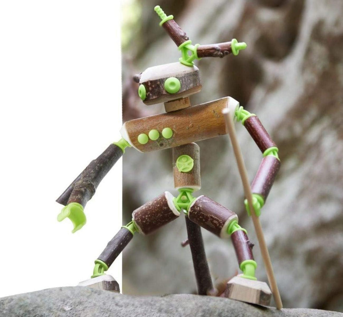 HABA 305343 - Terra Kids Connectors - Konstruktions-Set Figuren, Kinder-Bastelset für kreative Wesen, Verbinder aus Kunststoff für Holz und Kork, mit Handbohrer und Anleitung