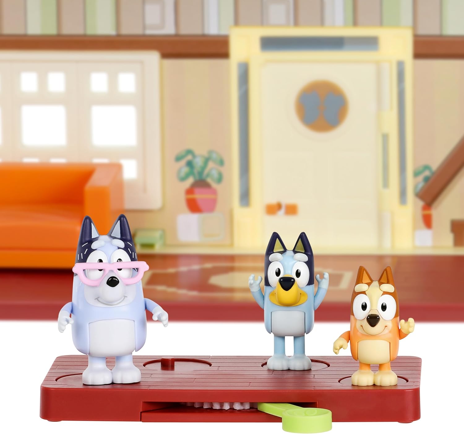 Bluey unglaubliches Licht- und Klangspielhaus und Spielzeugkiste, 6–8 cm große Figuren