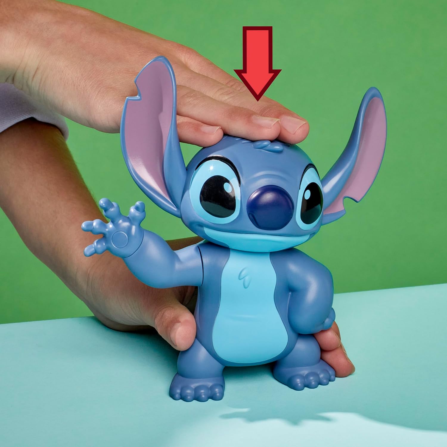 Hasbro Gaming Bop It! Disney Stitch Spiel | zu Disneys Lilo & Stitch | offiziell Lizenziertes Disney Spiel | ab 8 | für 1 oder mehr Spieler | Kinderspiel - Deutsche Version