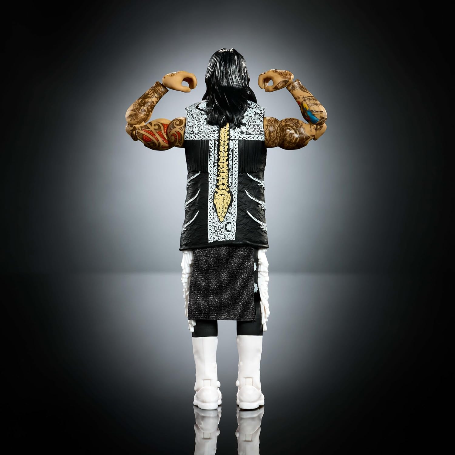 Mattel WWE Ultimate Edition Actionfigur und Zubehör im Set, ca. 15 cm große Dirty Dominik Mysterio Sammelfigur mit austauschbaren Köpfen und Händen und 30 Bewegungspunkten, JHV90