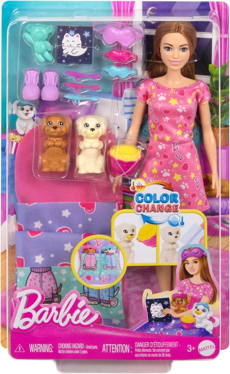 Barbie-Puppe und Spielset mit 2 Spielzeughunden und mehr als 10 Zubehörteilen, Welpen-Pyjama-Party mit Farbwechseleffekt, Schlafsack, Schlafmaske und mehr, HXN01