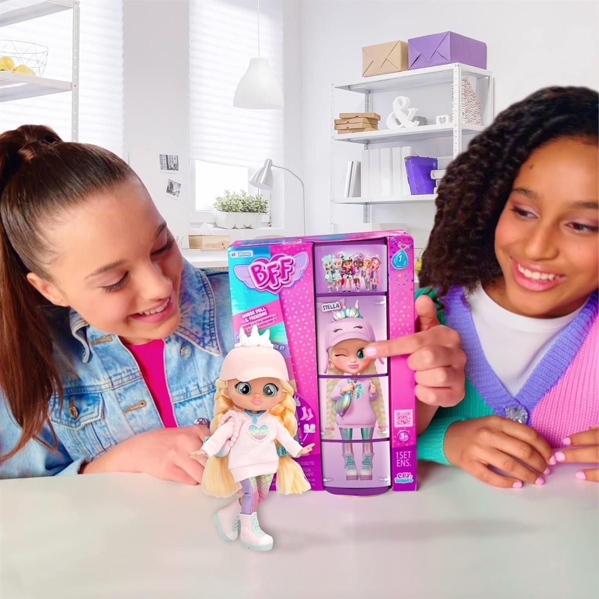 BFF Babys Papageien Stella | Sammlerbare modische Puppe mit Langen Haaren, Stoffkleidung und 9 Zubehör - Spielzeug Geschenk für Mädchen und Jungen +3 Years