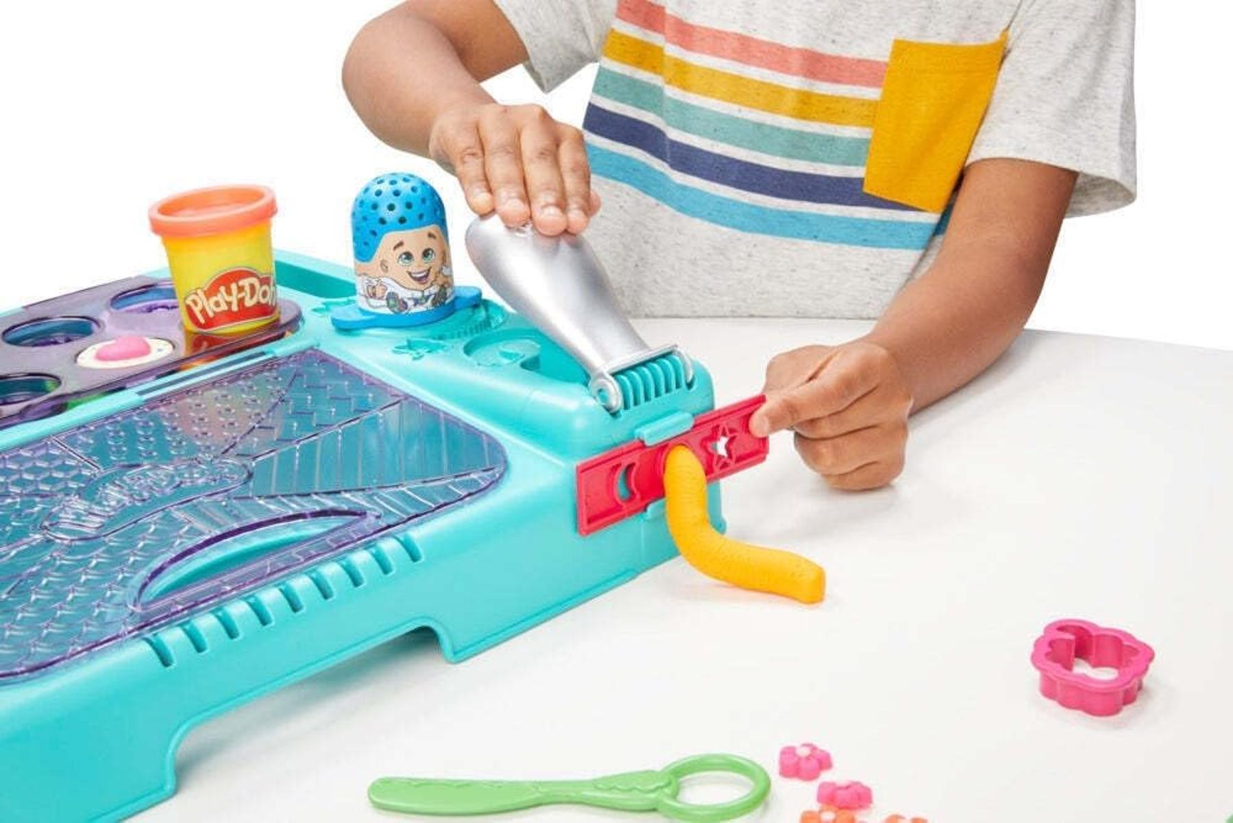 Play-Doh Kreativbox für unterwegs mit mehr als 30 Knetwerkzeugen und 10 Dosen