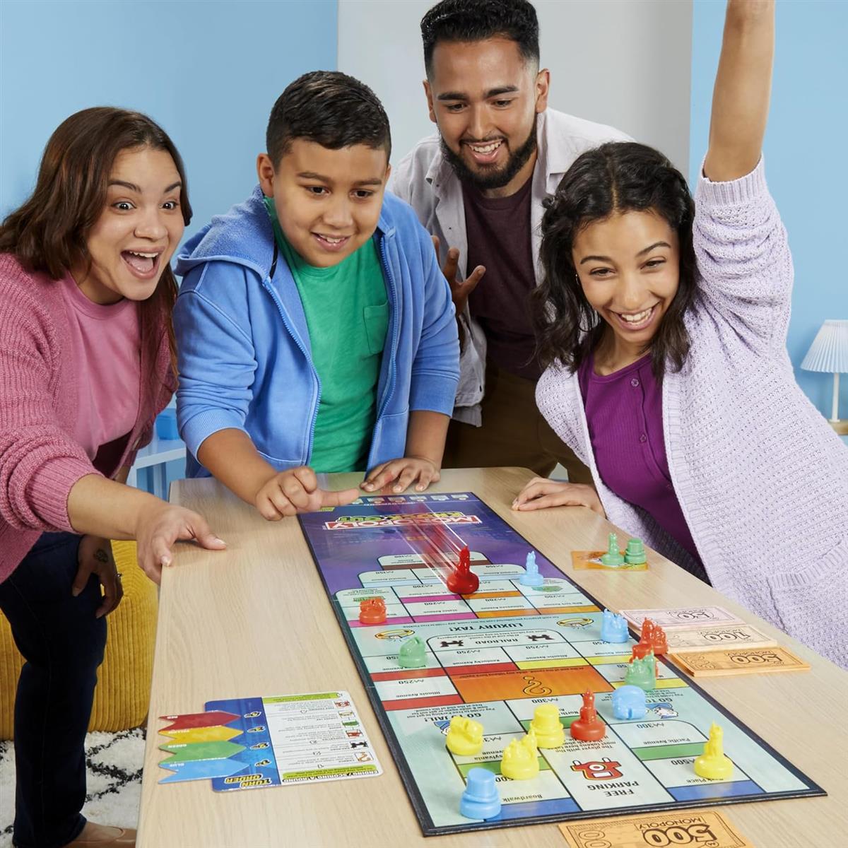 Monopoly Knockout, die extra Harte Version des klassischen Spiels, schnelles Spiel auf dem Shuffleboard für bis zu 8 Spieler, für die ganze Familie
