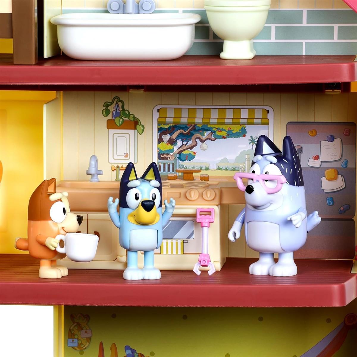 Bluey unglaubliches Licht- und Klangspielhaus und Spielzeugkiste, 6–8 cm große Figuren