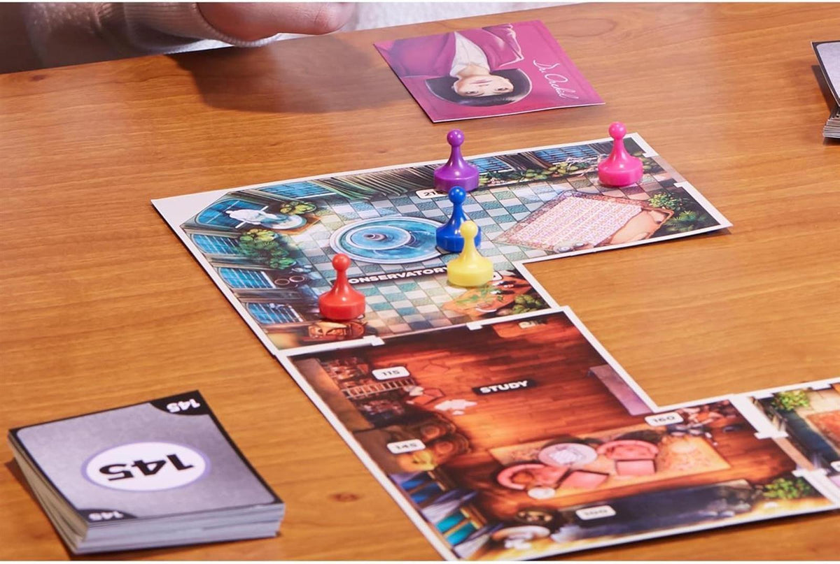 Hasbro Gaming Cluedo Escape Verrat in der Villa, spannendes Krimi- und Rätselspiel für die ganze Familie (ab 10 Jahren), Escape-Room-Spiel, für bis zu 6 Spieler