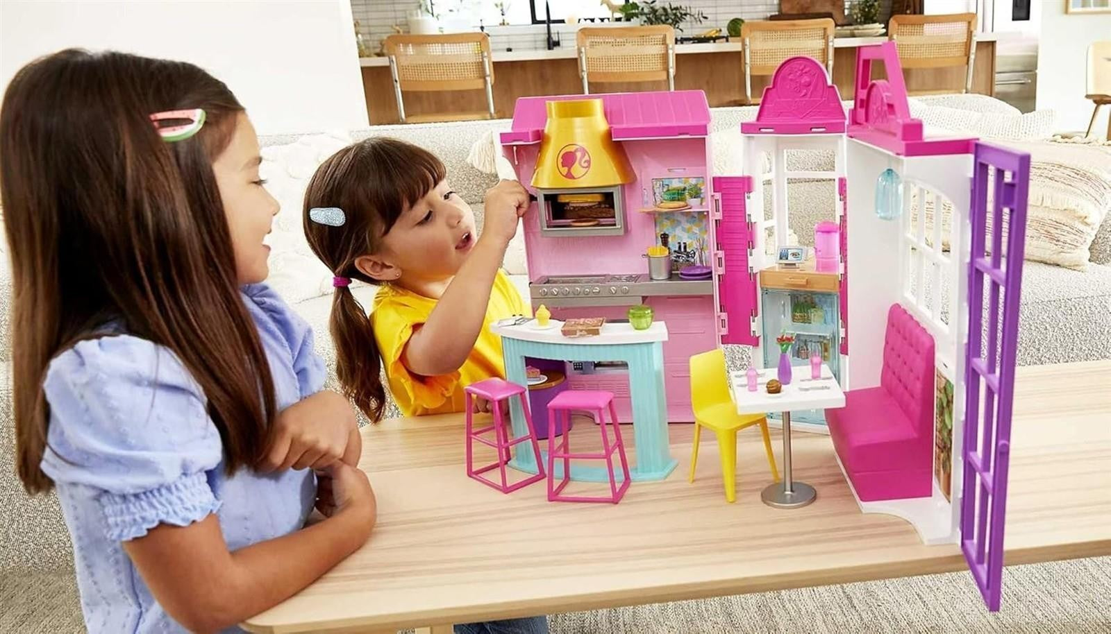 Barbie Cook 'n Grill Restaurant 6 Spielbereiche über 30 Teile Puppenhaus