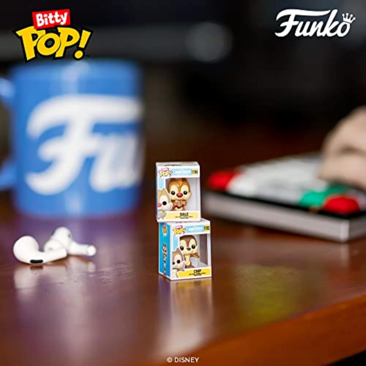 Funko Bitty Pop! Disney - Mickey Mouse, Minnie Mouse (pink Dress), Pluto und eine Überraschungs-Mini-Figur - 0.9 Inch (2.2 cm) Sammlerstück Stapelbares Display-Regal Inklusive - Geschenkidee