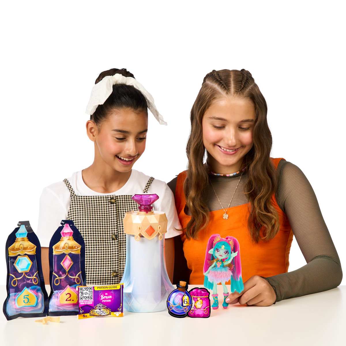 Magic Mixies Pixlings Puppe Amber im REH-Look Magische Enthüllung Zaubertrank-Flasche 5+