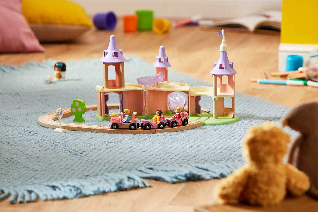 BRIO World Disney Traumschloss Eisenbahn Set Spielzeug ab 3 Jahre