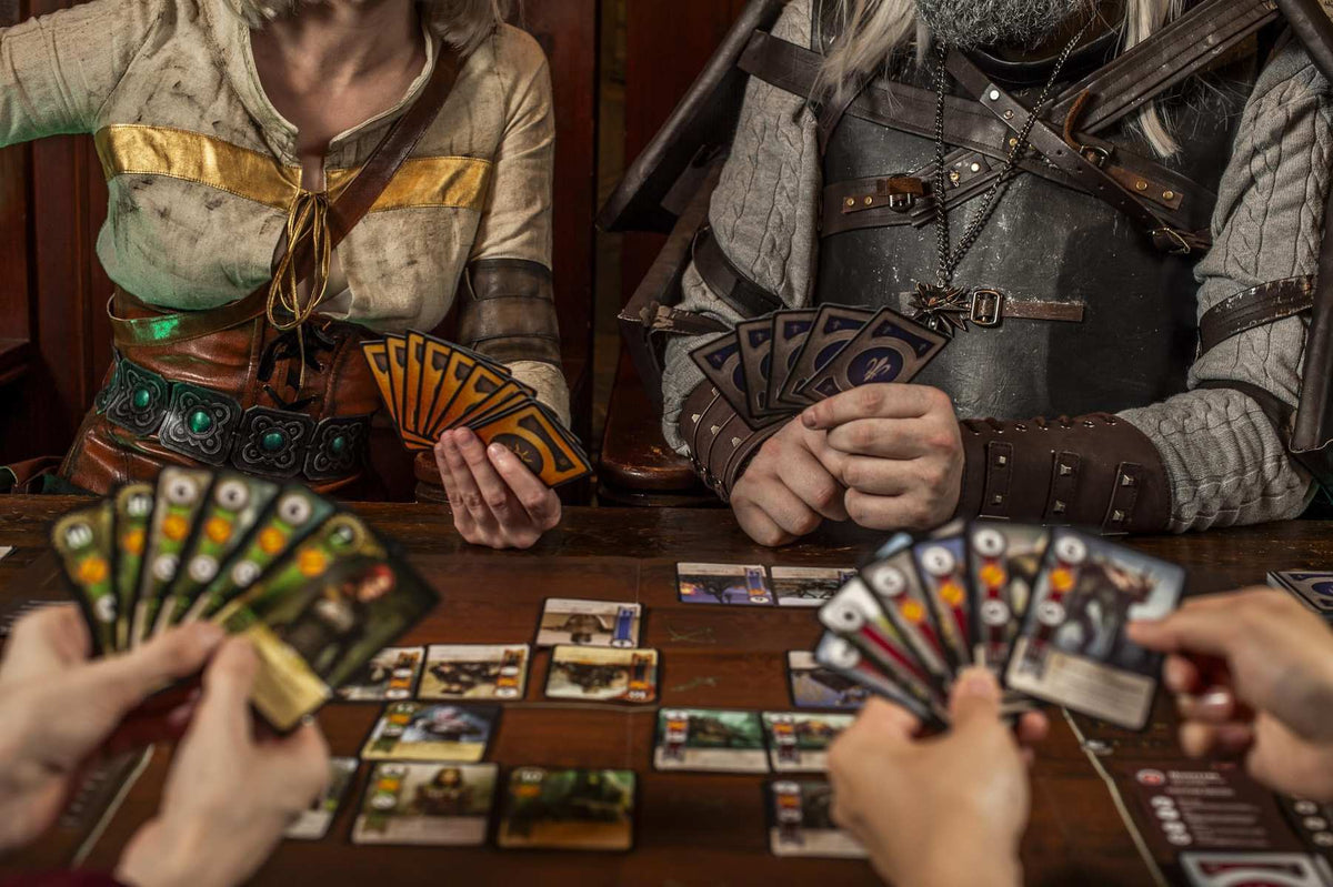 Matagot SAS Gwent The Witcher Legendary Card Game 1-5 Spieler 14+ Kartenspiel