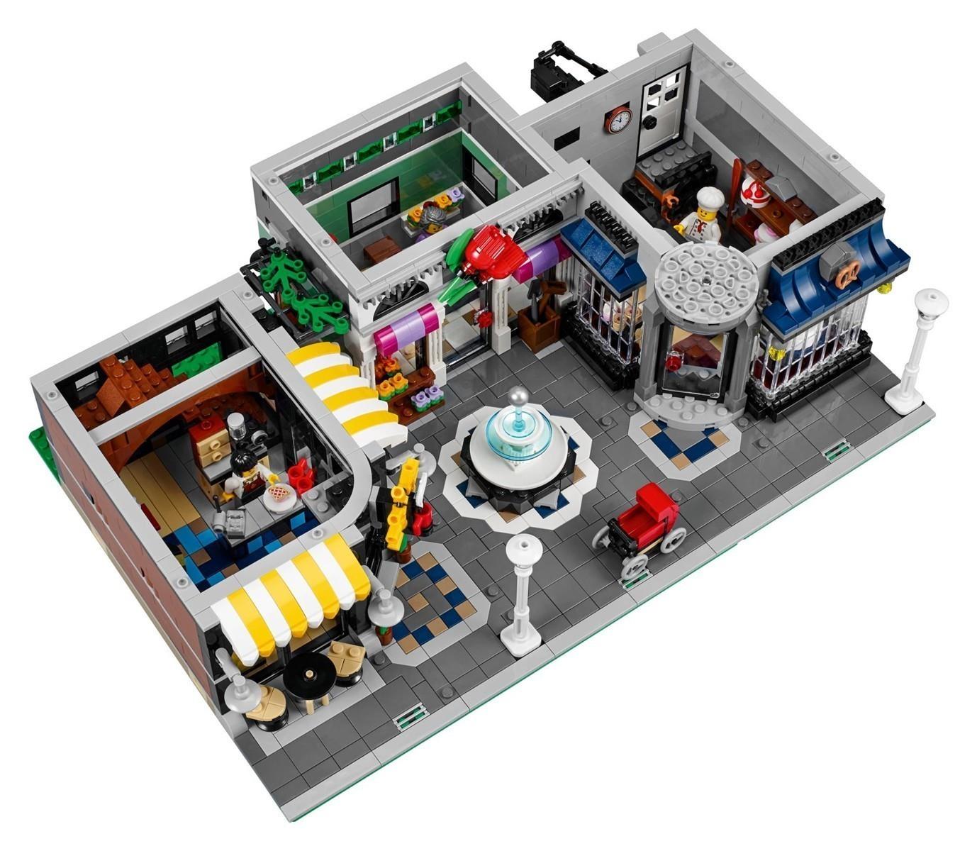 LEGO® Creator Expert 10255 Stadtleben Assembly Square