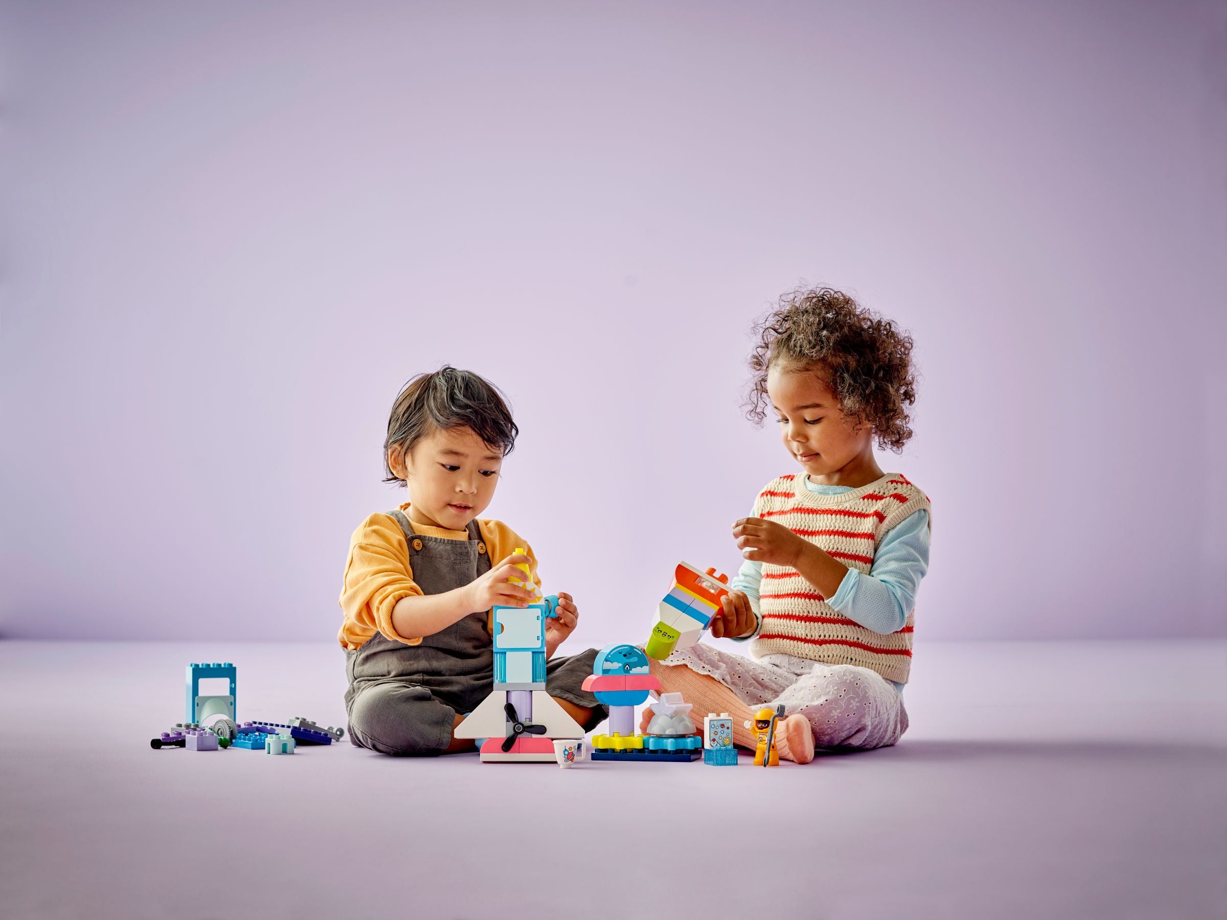 LEGO® DUPLO® 10422 3-in-1-Spaceshuttle für viele Abenteuer