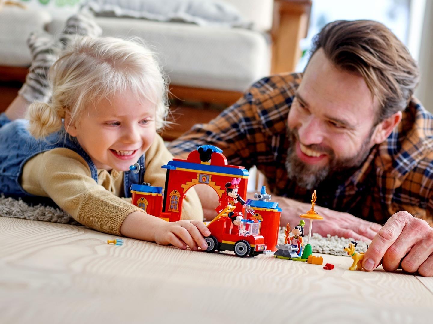 LEGO® Disney™ 10776 Mickys Feuerwehrstation und Feuerwehrauto