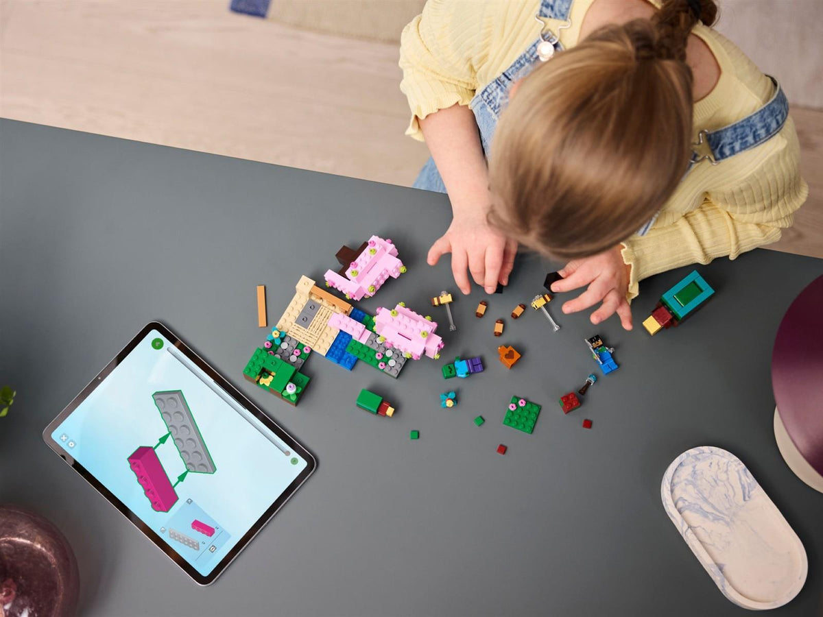 LEGO® Minecraft? 21260 Der Kirschblütengarten