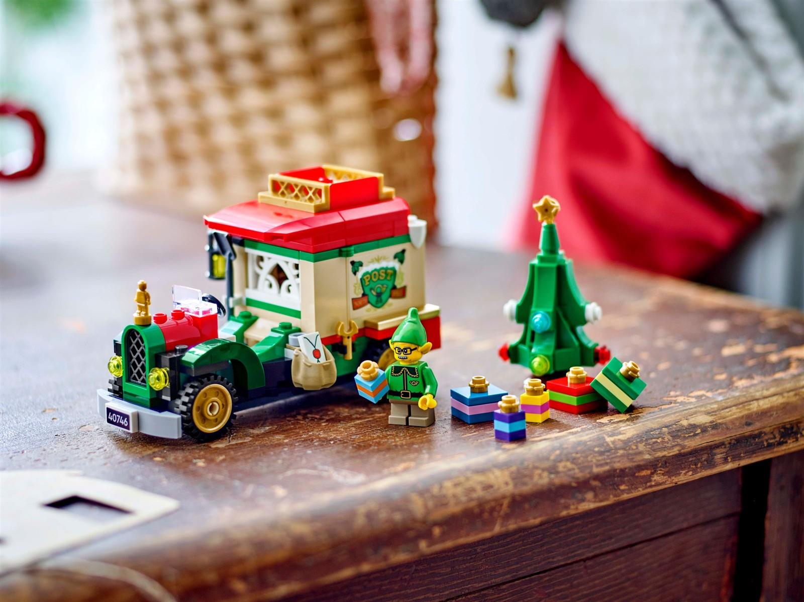 LEGO®  40746 Lieferwagen des Weihnachtsmanns