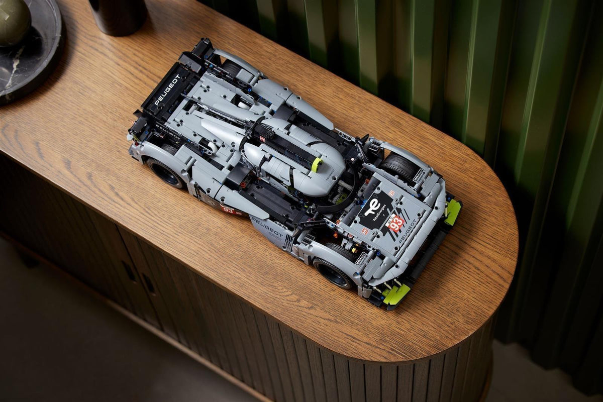 LEGO® Technic™ 42156 PEUGEOT 9X8 24H Le Mans Hybrid Hypercar