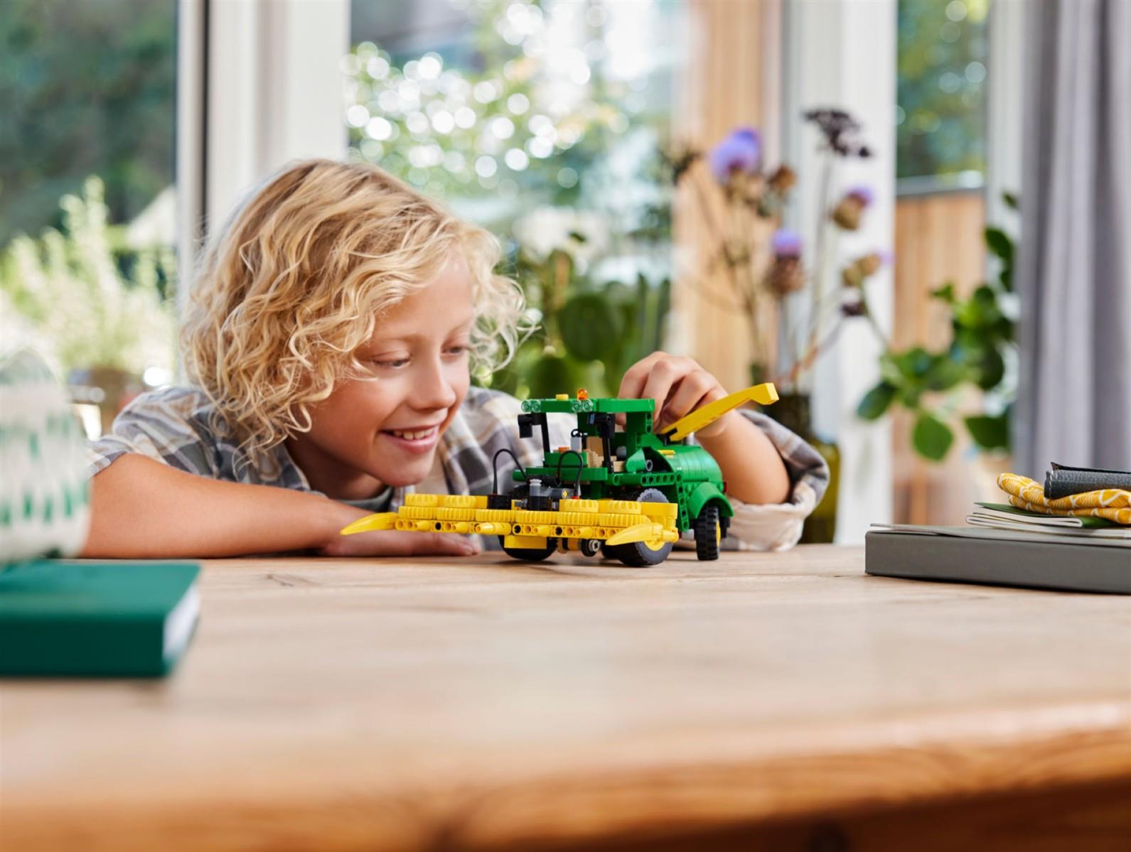 LEGO® Technic™ 42168 John Deere 9700 Forage Harvester