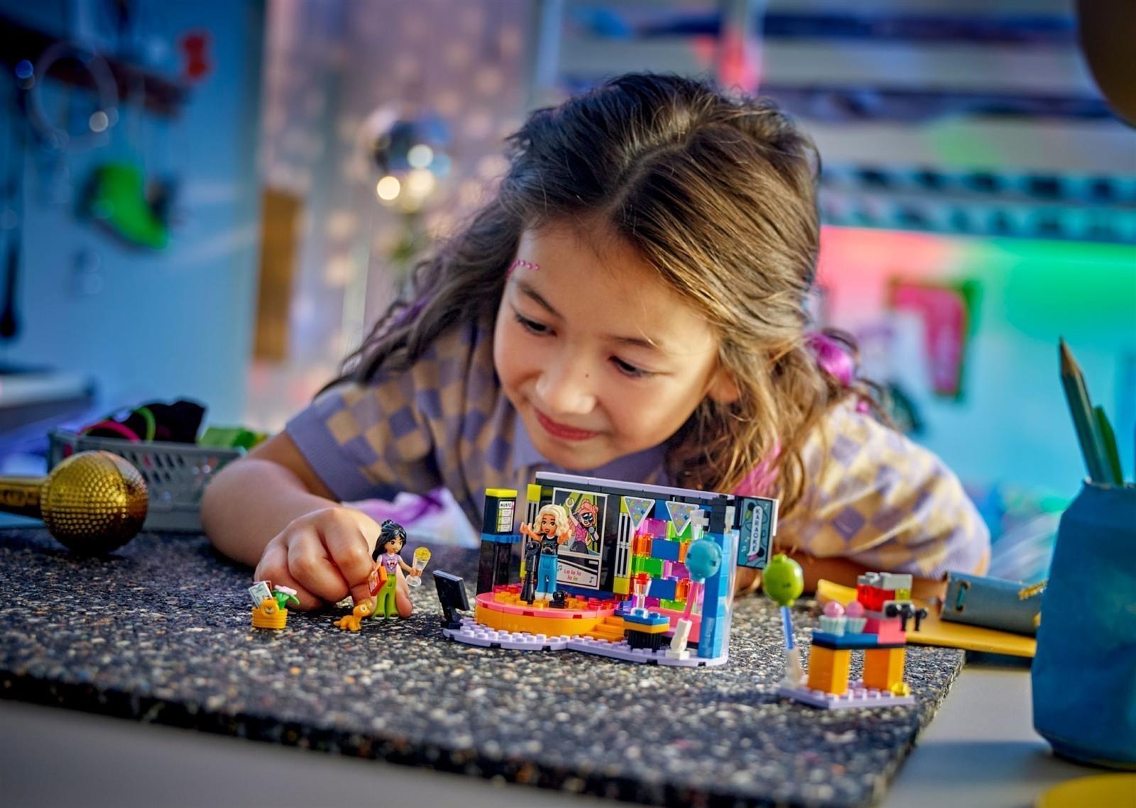 LEGO® Friends 42610 Karaoke-Party