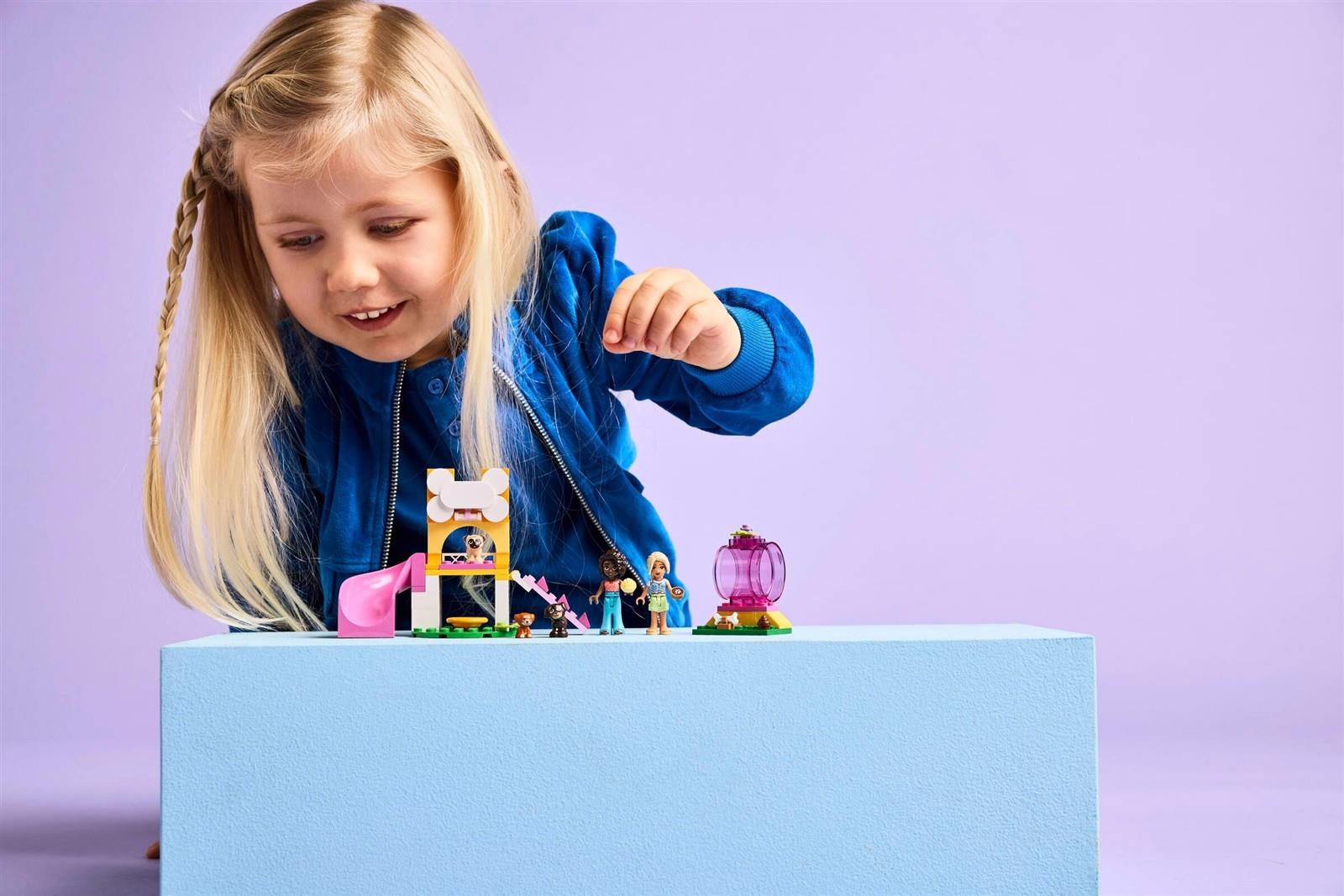 LEGO® Friends 42665 Welpenspielplatz