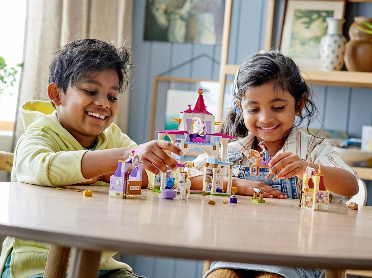 LEGO® Disney™ 43195 Belles und Rapunzels königliche Ställe