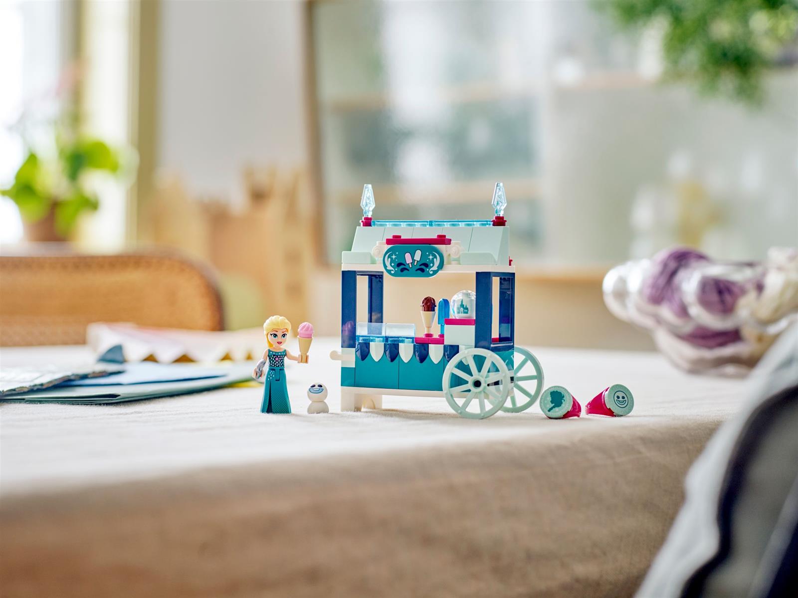 LEGO® Disney™ 43234 Elsas Eisstand