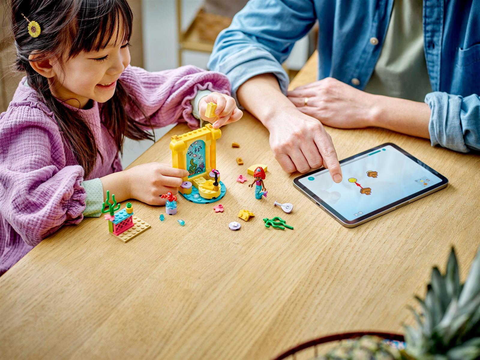 LEGO® Disney™ 43235 Arielles Musikbühne