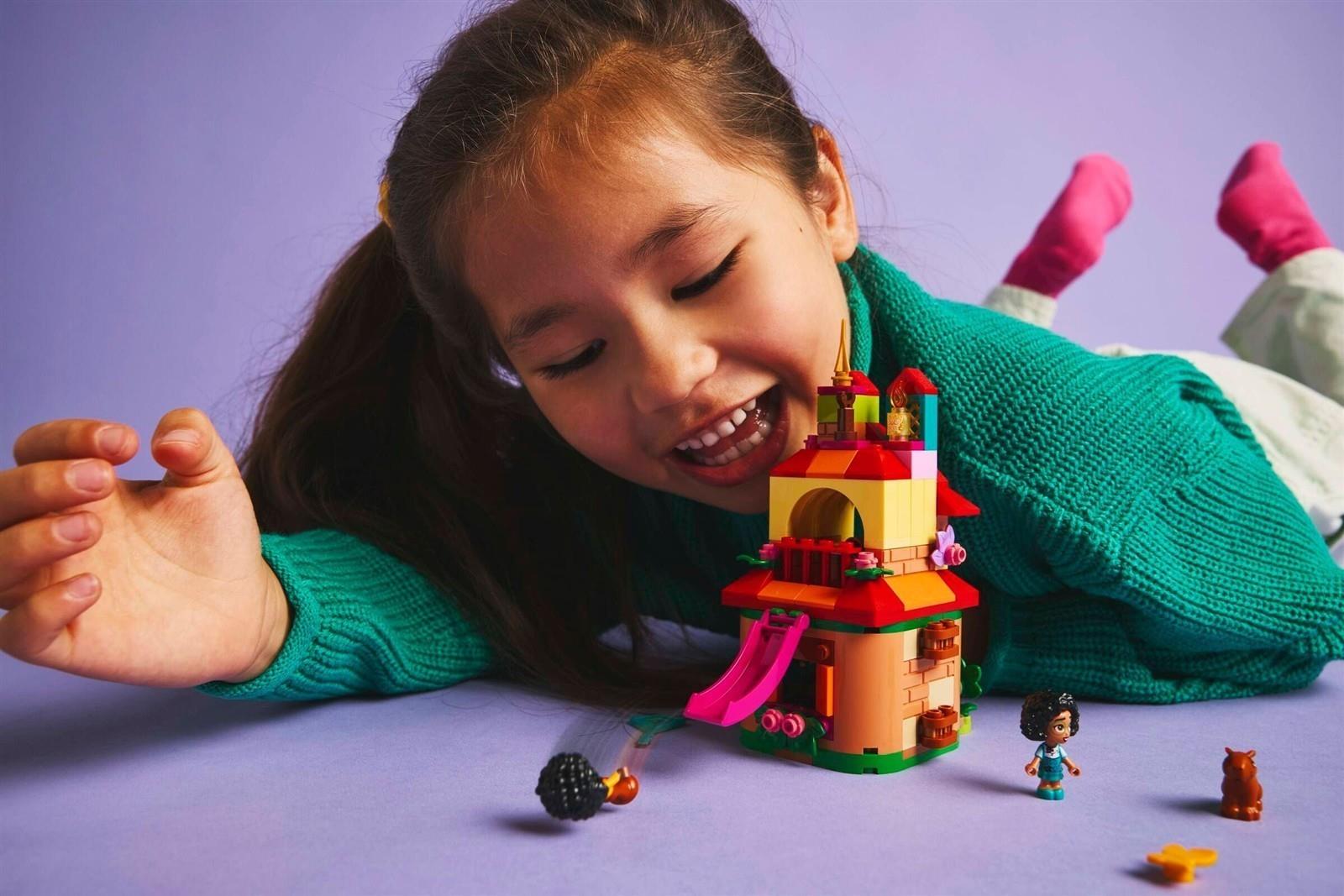LEGO® Disney™ 43261 Encanto Mini-Haus