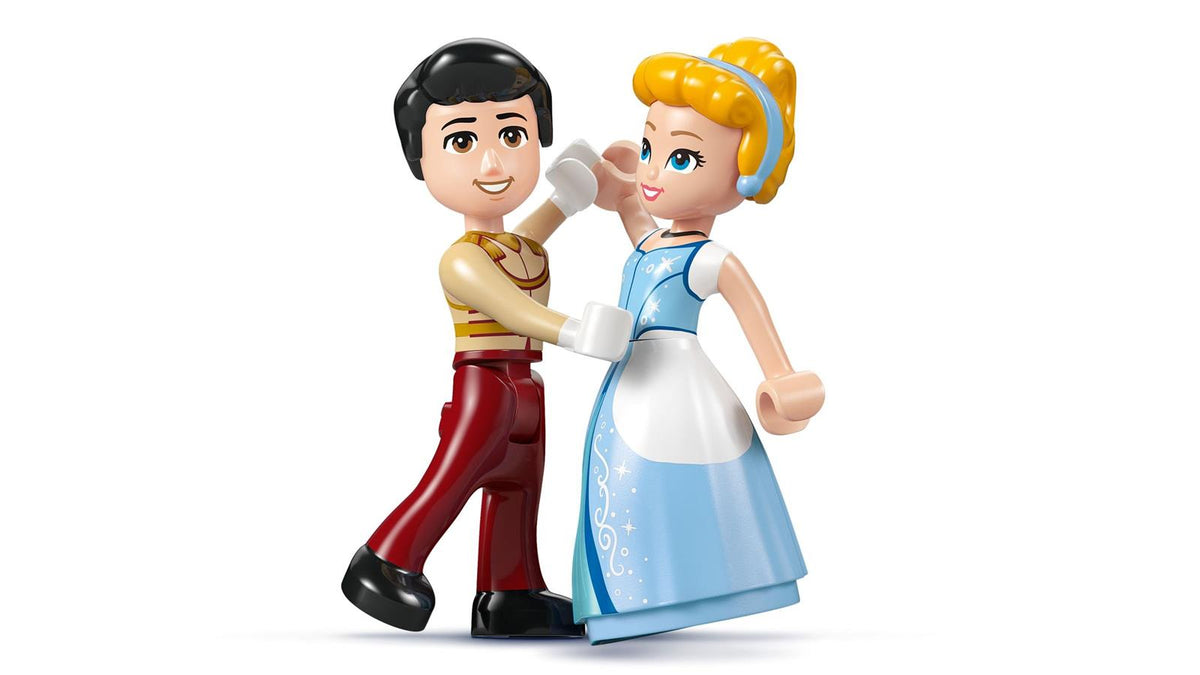 LEGO® Disney™ 43275 Cinderellas Schloss und Pferdekutsche