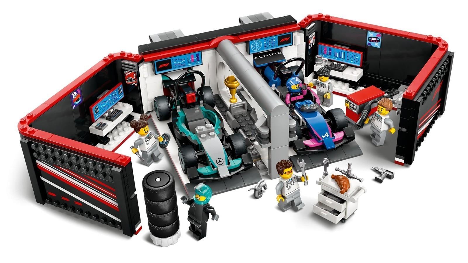 LEGO® City 60444 F1® Garage mit Mercedes-AMG & Alpine Rennautos