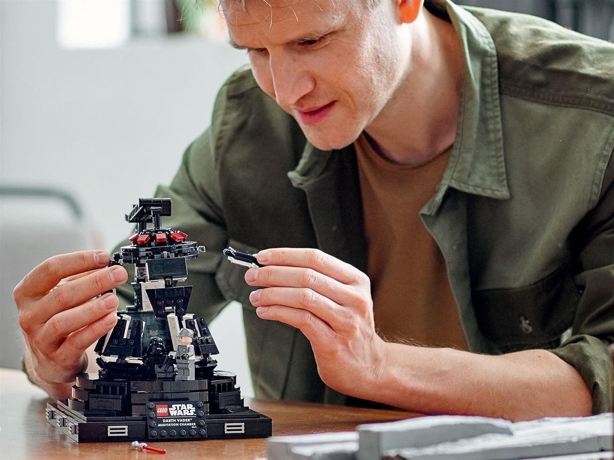 LEGO® Star Wars™ 75296 Darth Vader™ Meditationskammer
