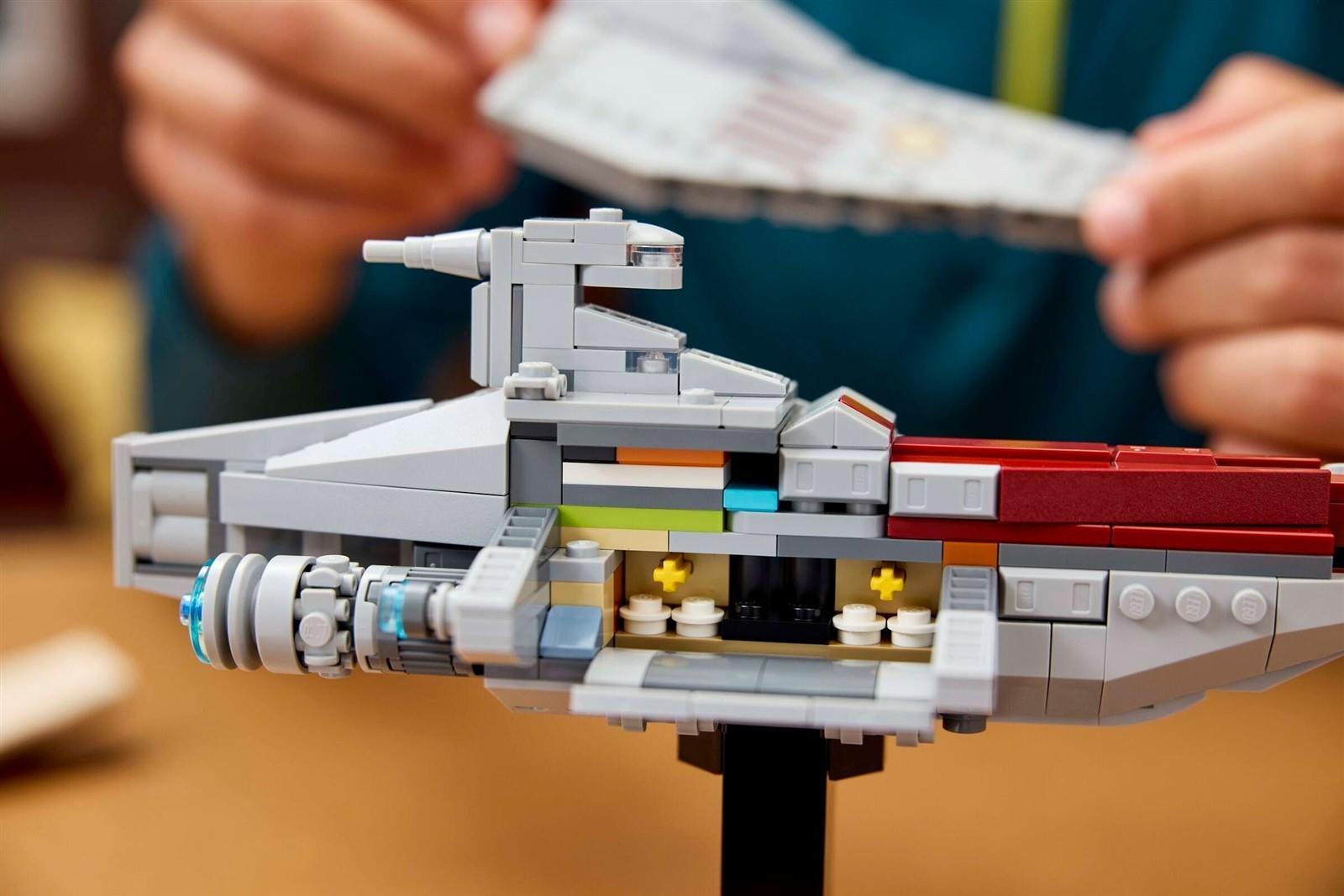 LEGO® Star Wars™ 75404 Assault Ship™ der Acclamator-Klasse