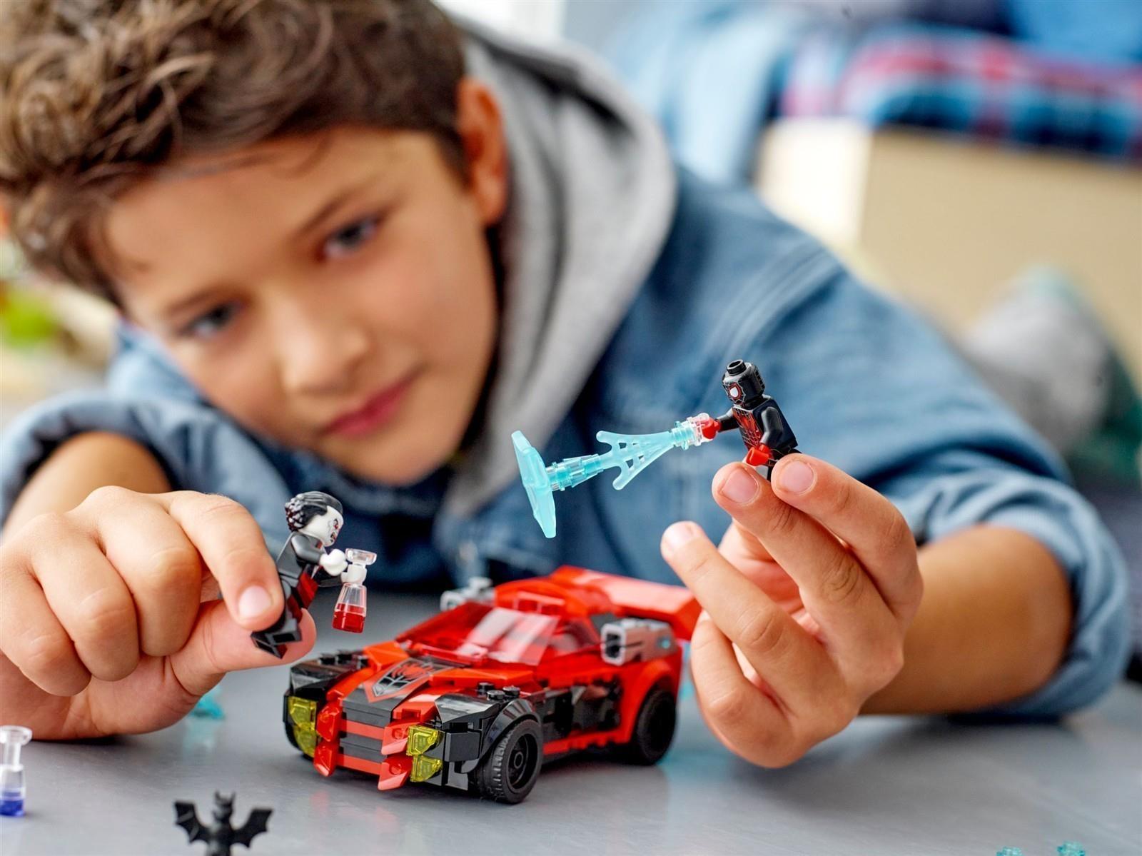 LEGO® Super Heroes 76244 Miles Morales vs. Morbius