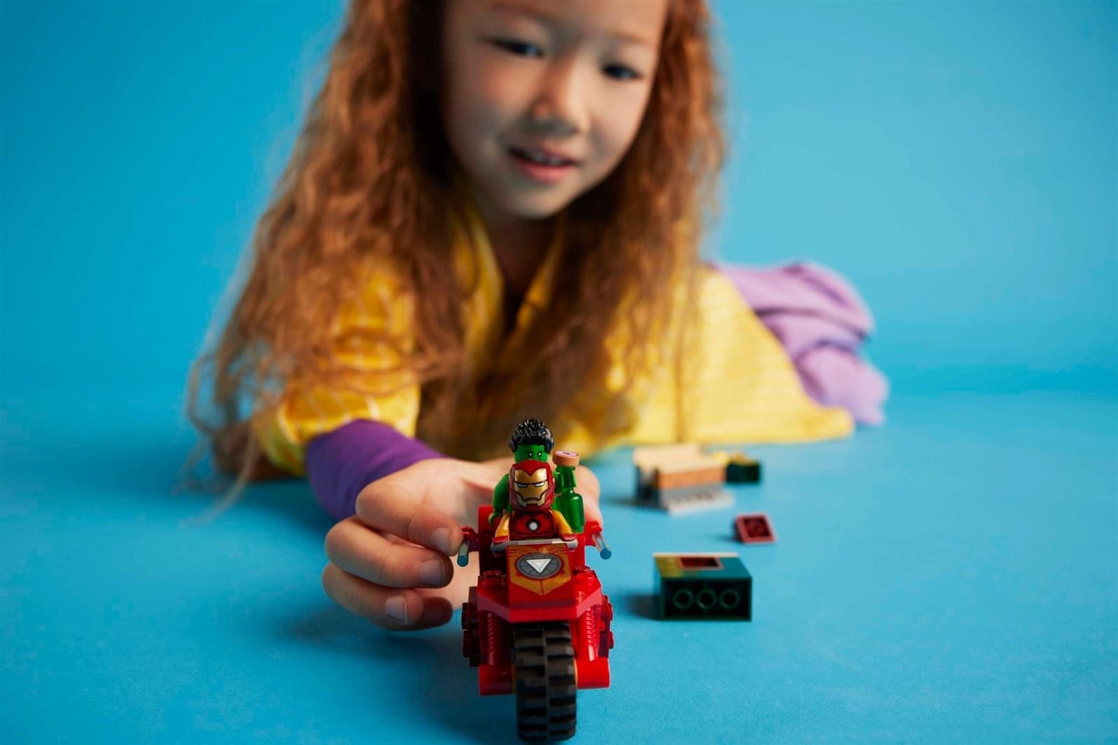 LEGO® Super Heroes 76287 Iron Man mit Bike und der Hulk