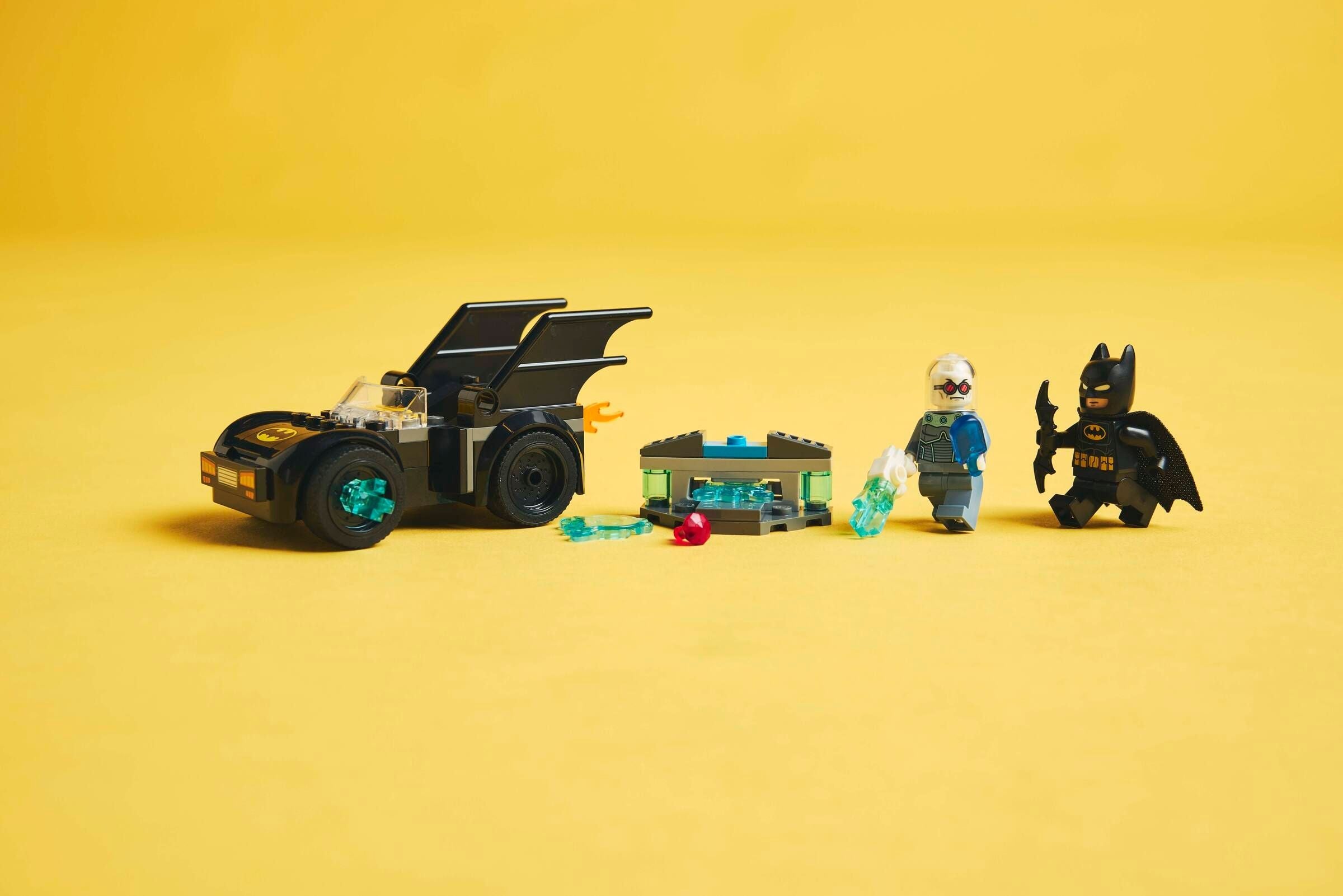 LEGO® Super Heroes 76301 Batman™ & Batmobil™ vs. Mr. Freeze™