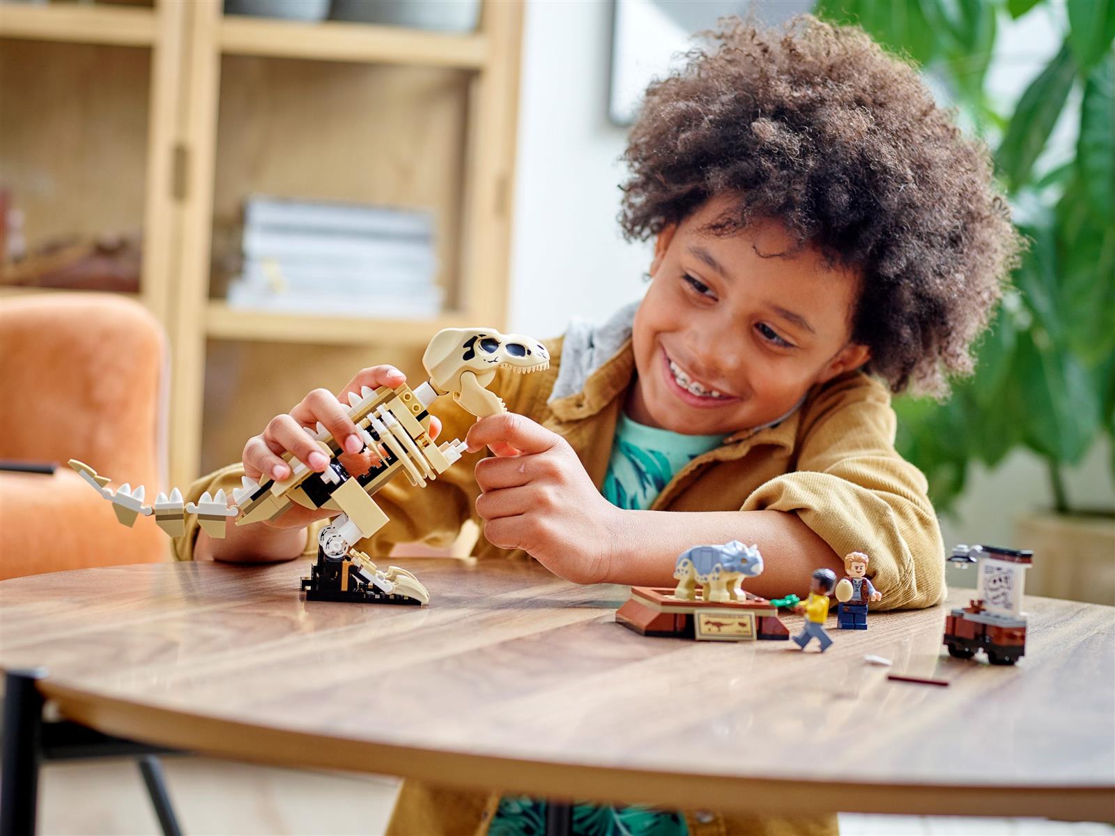 LEGO® Jurassic World™ 76940 T. Rex-Skelett in der Fossilienausstellung